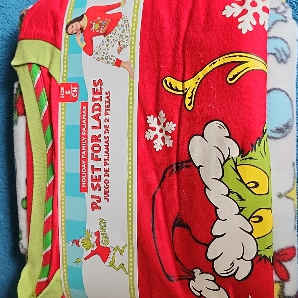 Grinch holiday family pajamas